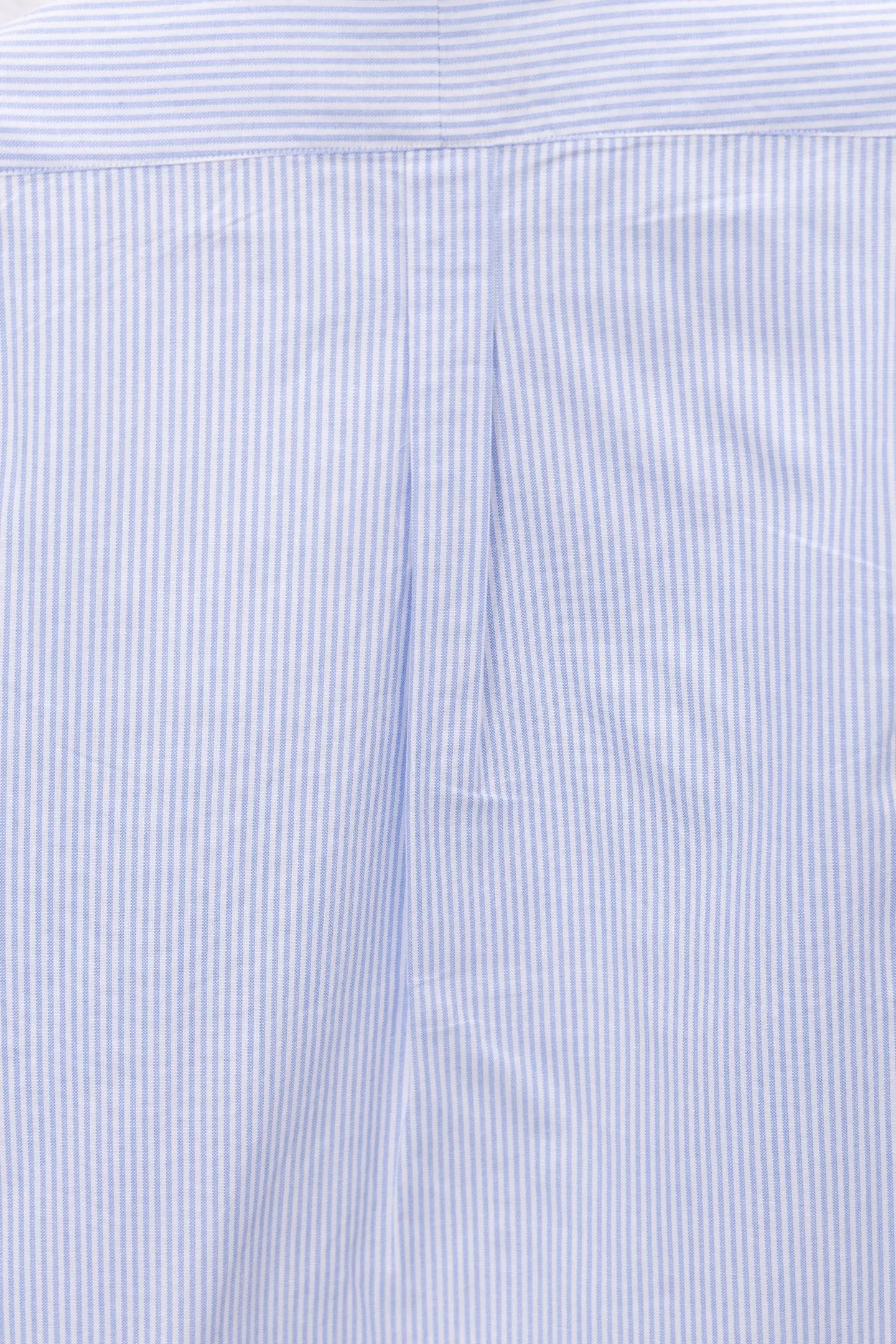 P210 model number/F149 Ralph Laure small label color block embroidered shirt. Same style for men and women. The details of the official website are the same. Full set of packaging. Three labels are complete. Moisture-proof paper. Different market currency. Feel free to compare. The fabric is customized and dyed with ultra-high washed tie-dye process. Complex workmanship. Non-original pure cotton Oxford fabric material. Garment wash. Skin-friendly and comfortable. Classic and versatile. Suitable for business and leisure. Collar buttons. Different currency. All fabric accessories are original and benchmarked. The precise and high-quality jacquard craftsmanship makes the fabrics integrated into one. The upper body is soft and comfortable, extremely delicate, the hand feels solid, smooth and soft. The fabric does not wrinkle, and the hand feel is invincible. Perfect details. Size: S-XL